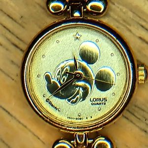 X Lorus Mickey Mouse Ladies Quartz watch 20 mm gold tone dial, case and bra